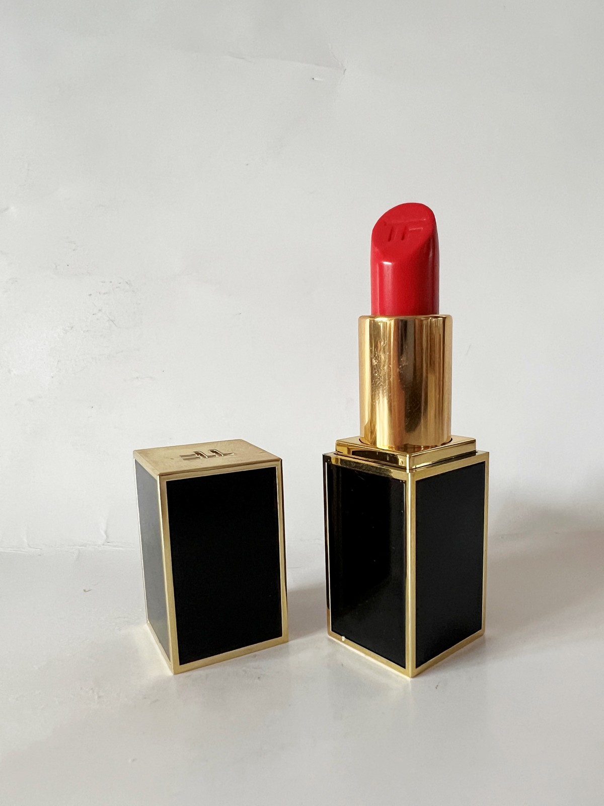 Primary image for Tom Ford Lip Color Shade "74 Dressed To Kill' 0.1oz/3ml NWOB 