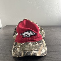 Arkansas Razorbacks Camo Hat Green Mens White Hog Facing Right Red Block NCAA - $18.87