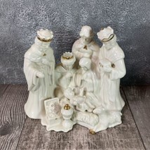 Mikasa Fine China Nativity Scene Figurine FK020 Gold Trim, Christ Child Wise Men - £8.95 GBP