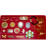 VINTAGE LOT OF 19 pcs BETTER COSTUME JEWELRY- BANGLE BRACELETS+BROOCHES+... - $1,608.81 MXN