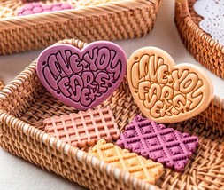 Love You Forever Heart-shaped Cookie Mold, Cookie Cutter, Cookie Press, Baking - £5.19 GBP