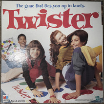 Twister Board Game (Hasbro/Milton Bradley, 1998) COMPLETE - £7.52 GBP