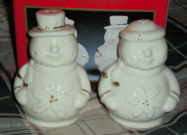 Salt &amp; Pepper Shakers - Salt &amp; Pepper Snowman  Set - $9.50