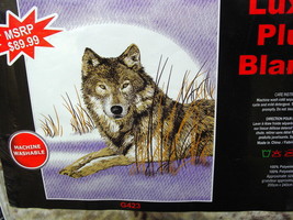 Wolf Portrait Outdoor Queen Size Blanket - £49.79 GBP
