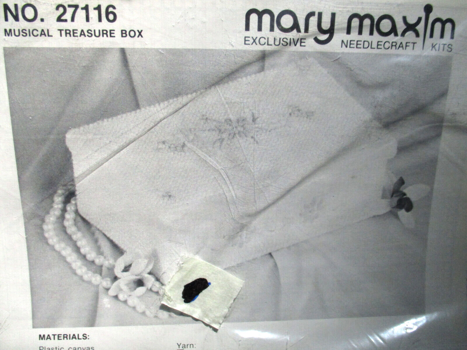 Mary Maxim Musical Treasure Box Plastic Canvas Needlecraft Kit Love Story 27116 - $15.20