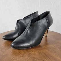 Vince Camuto Vyammi Womens Ankle Bootie Size 9.5 Black V-cut Leather Hee... - $26.77