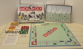 Monopoly Game 00009 Parker Brothers 2004 - $18.23