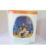 Dept 56 55055 Creepy Creek Carriage House Lighted Animated Building New D3 - $106.03 CAD