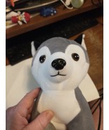 Calplush Husky dog Plush stuffed animal toy 2019 gray 9&quot; high - £3.89 GBP