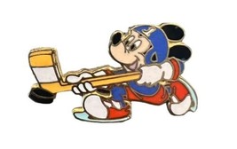 Vintage Mickey Mouse Hockey Player Sports  WDW Walt Disney World Pin - £14.73 GBP