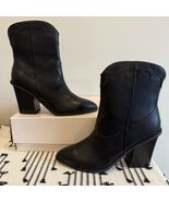 NIB Lauren Conrad Maxilla Black Western Ankle Boots Women&#39;s 9.5 Memory F... - $728.39 MXN