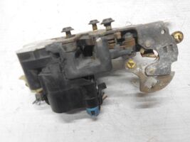 2000 2001 GMC Yukon SIERRA Front Right Pass Door Lock Latch Actuator - $39.99