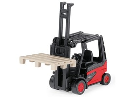 Linde E35 Forklift Truck Red with Black Top with Pallet Accessory Diecas... - $31.49