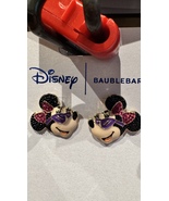 Disney Parks Baublebar Minnie Mouse Wearing Sunglasses Earrings NEW - $939.29 MXN