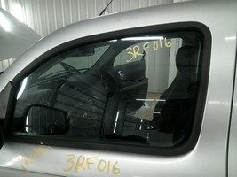 Driver Left Front Door Glass Fits 06-11 HHR 104861363 - $87.63