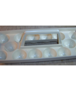 Vintage OEM Whirlpool WP67004411 Refrigerator Egg Tray 1070612 19950191 ... - $660.28 MXN