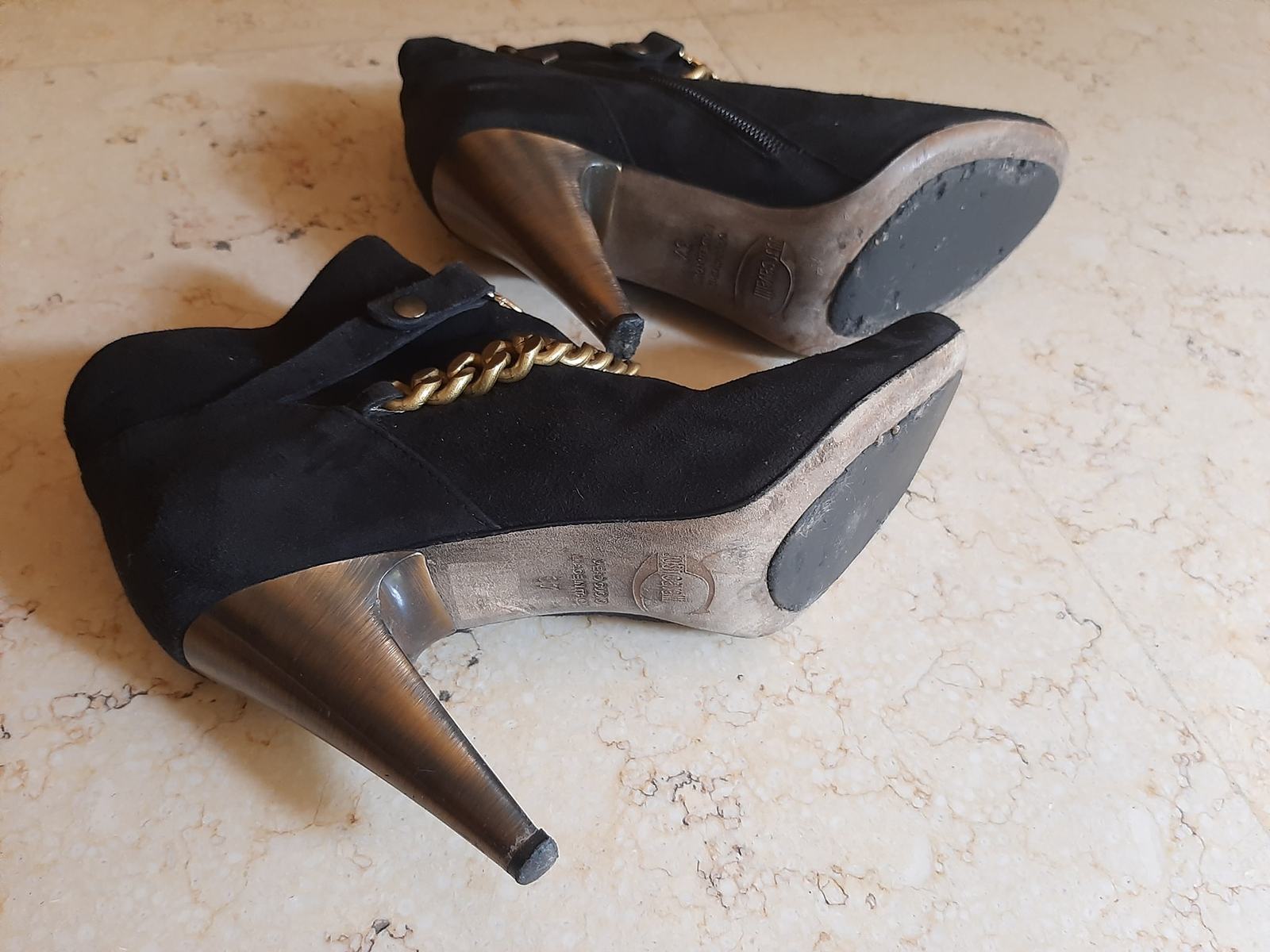 Authentic just cavalli Just Cavalli Black suede s Ankle Boot SZ 37 Item image 9