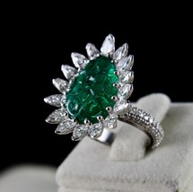 Aa+ Natural Zambian Emerald Carved Pear Cut White Diamond 18K Gold Cocktail Ring - £9,661.36 GBP