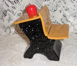 Avon-School Desk Decanter-Remember When-1960&#39;s - $133.25 MXN