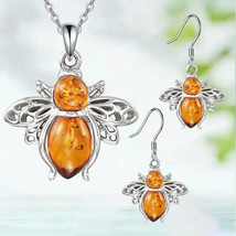 Amber Resin Bumble Bee Pendant Necklace And Earrings Set Silver - £10.40 GBP