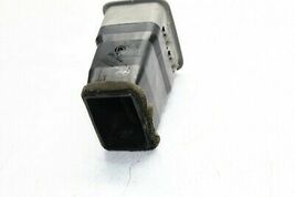 2003-2006 CHEVROLET SILVERADO FRONT RIGHT DASH AC HEATER AIR VENT TAN P8978 image 3