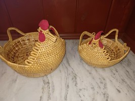 Vtg Pair Wicker Basket Chicken Rooster Handles 8&quot; 10&quot; Thailand - £29.60 GBP