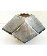 Contemporary Vase Textured Gray &amp; White Ceramic 3D Parallelogram 5&quot;H, 8&quot;W - $136.66 MXN