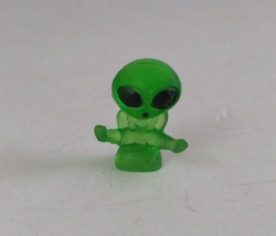 Vtg Planet X Alien In My Pocket Neon Leap Frog Alien 1&quot; Vending Machine ... - $4.94