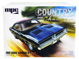 Skill 2 Model Kit 1969 Dodge Charger R/T &quot;Country&quot; 1/25 Scale Model by MPC - £34.77 GBP