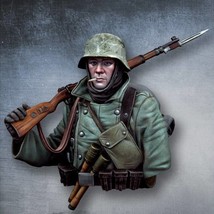 1/10 BUST Resin Model Kit Winter German Soldier Infantryman WW2 Unpainted - £16.76 GBP