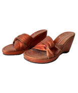 Donald J Pliner Vivi Metallic Orange Leather Slip On Wedge Sandal - Wome... - $903.42 MXN