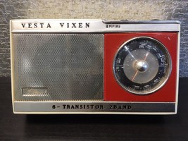 VESTA VIXEN TRANSISTOR RADIO (approx 1965/6) Antique Prop Use Home Decor... - $48.51