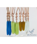 Handmade sea glass earrings copper wire wrapped dangly rectangles - €20,54 EUR