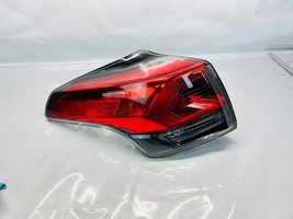 815600R6100 2016 2017 2018 TOYOTA RAV4 REAR LEFT OEM TAIL LIGHT - £42.94 GBP