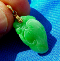 Earth mined Jadeite Jade Green White Color Deco Pendant Medallion 18k Gold Charm - $8,255.34 CAD