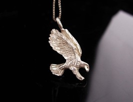 Vintage Sterling necklace / sterling Silver Eagle Pendant / 18&quot; box Chain Neckla - £97.73 GBP
