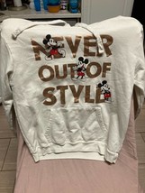 Disney Woman’s Mickey Mouse Never Out Of Style Pullover Hoodie Size XL - £19.46 GBP