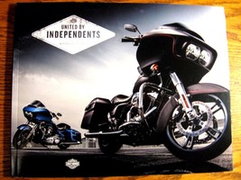 2015 Harley Davidson Brochure Manual, Full CVO &amp; Custom models - $16.83
