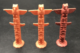 Lot of Three (3) Vintage Marx Indian Totem Poles Plastic Fort Apache Playset 4&quot; - £14.79 GBP