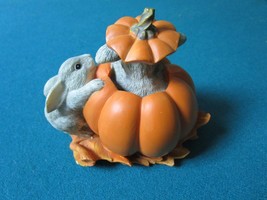 Charming Tails By Fitz &amp; Floyd Figurine &quot;Bunnies In Halloween Jack-O-Lantern&quot; - £23.88 GBP