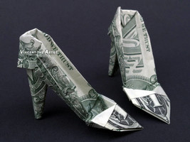 HIGH HEELS Money Origami Art Shoe Clothes Dollar Bill Cash Sculptors Ban... - £23.47 GBP