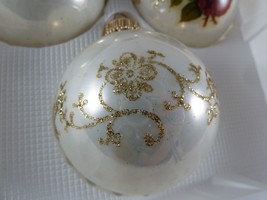 Krebs European style Christmas Ball Ornaments 4 Glass Handpainted Roses /Glitter - $17.70