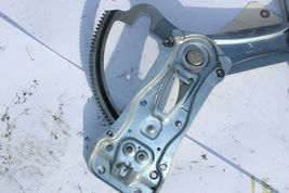 2001-2003 MERCEDES BENZ CLK430 CLK320 FRONT RIGHT WINDOW REGULATOR J133 image 6