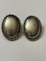 Vintage Taxco 925 Oval Earrings Rope Design Clip On - $23.36