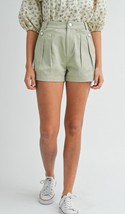 Mable pleat front foldover pocket detail shorts in Light Sage - £31.45 GBP