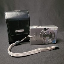 Canon PowerShot 3.2mp SD100 Digital Elph Camera With Battery & Case Parts Only - $9.89
