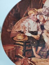 Norman Rockwell “Sharing a Smile” Limited Edition 10.75” Plate Knowles 1999 - £7.82 GBP