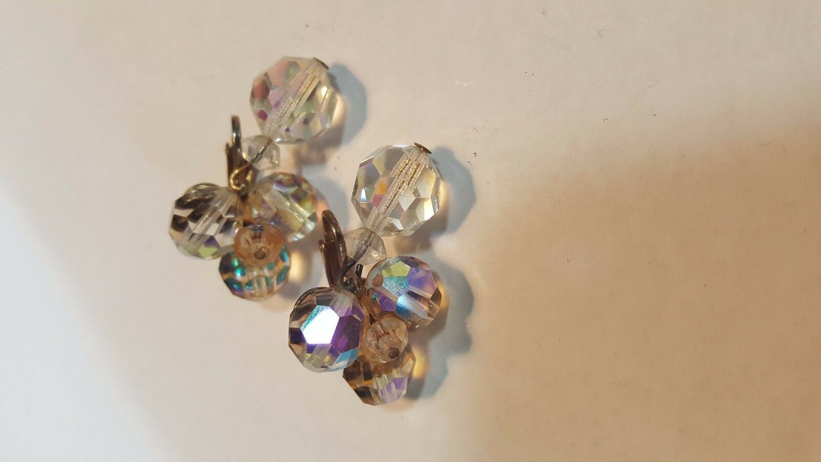 STUNNING VINTAGE ESTATE CRYSTAL EARRINGS CLIP ON - $9.79