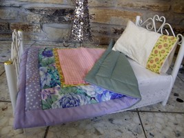 Handmade 18&quot; Doll Bed Quilt for Soft Bodied dolls such as American Girl - £19.65 GBP