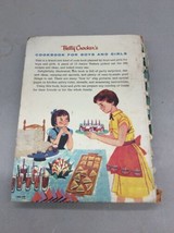 Vintage CookBook Spiral Hardcover Betty Crocker’s Cook Book For Boys &amp; Girls - £31.44 GBP